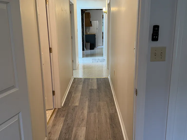 517 E Linn St — Photo 12