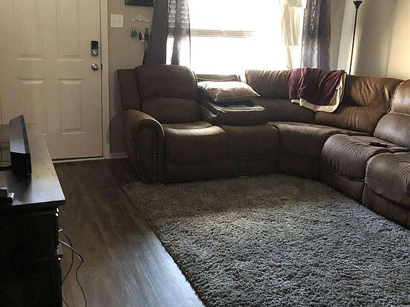 4th image of 3030 Alderwood Dr