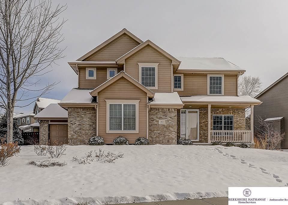 1st image of 3855 S 183rd Ave