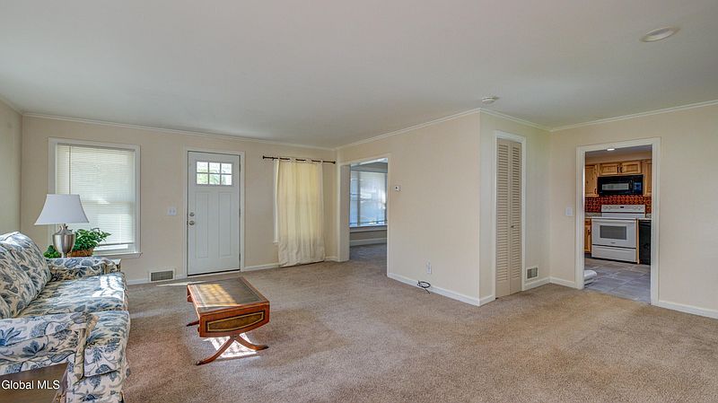 2nd image of 37 E 8th Avenue