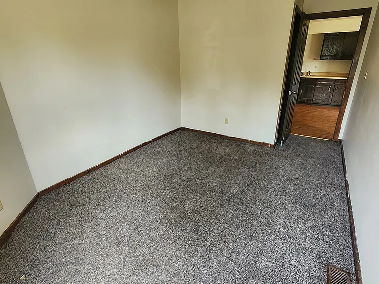 444 Belmont St NW #2 — Photo 8