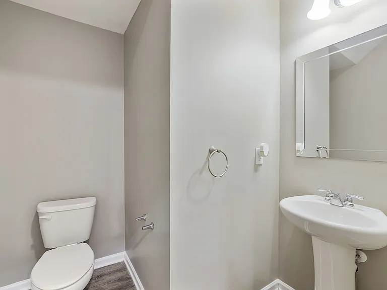 742 Tennypark Ln — Photo 10