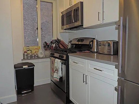 5th image of 40 Central Park S #11EF