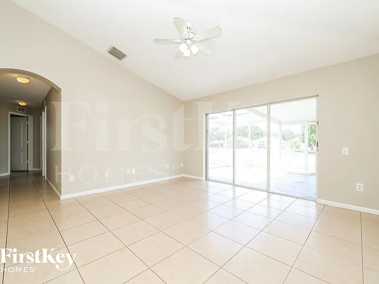 10214 Hunters Haven Blvd — Photo 5