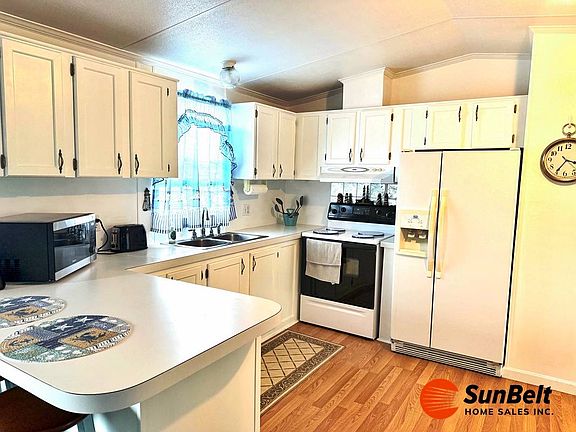 5th image of 7019 Harbor View Dr #10