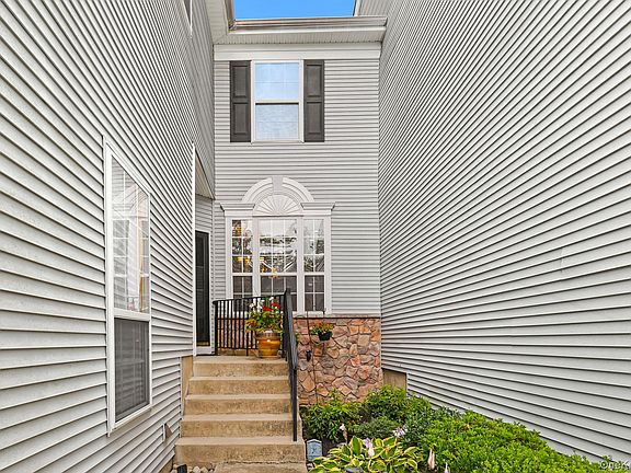4th image of 271 Woodlands Drive
