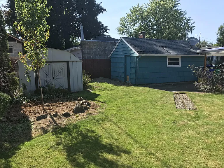 9026 SE Harrison St — Photo 35