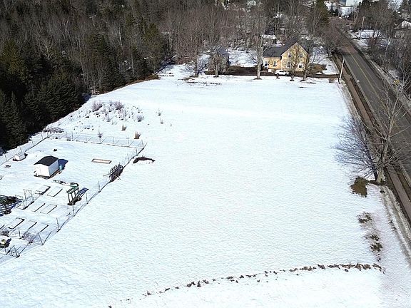 5th image of 308 Salmon River Rd