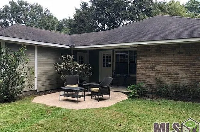 8585 Barnett Dr — Photo 25
