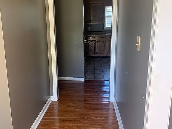 2nd image of 201 Indian Hills Dr