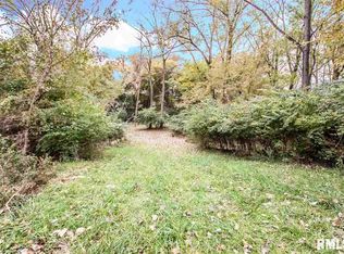 Logan Rd, Pekin, IL 61554