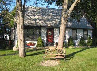 14 Finch Ln, Gloucester, MA 01930