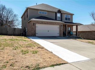 3213 Indian Springs Ave, Springdale, AR 72762