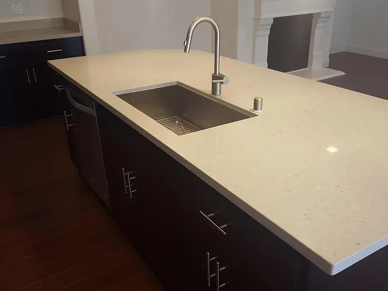 2256 W Cantara Dr — Photo 6