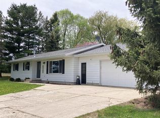 N6617 Sunset Rd, Juneau, WI 53039