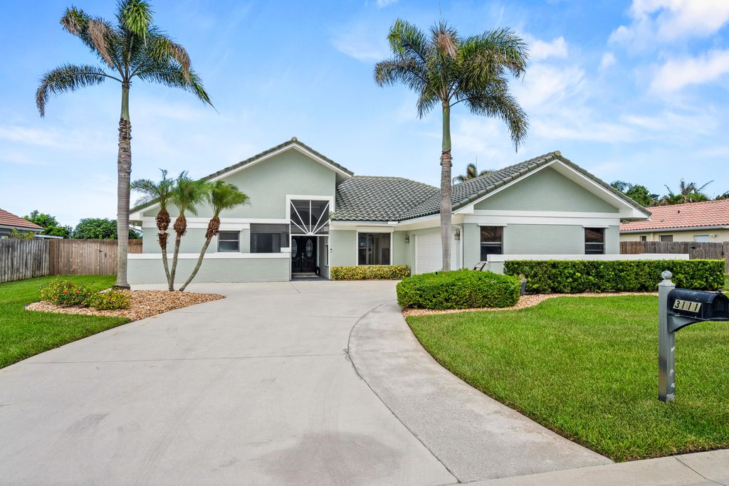 Apartment in Palm City, Isles Worth, Martin - View 3
