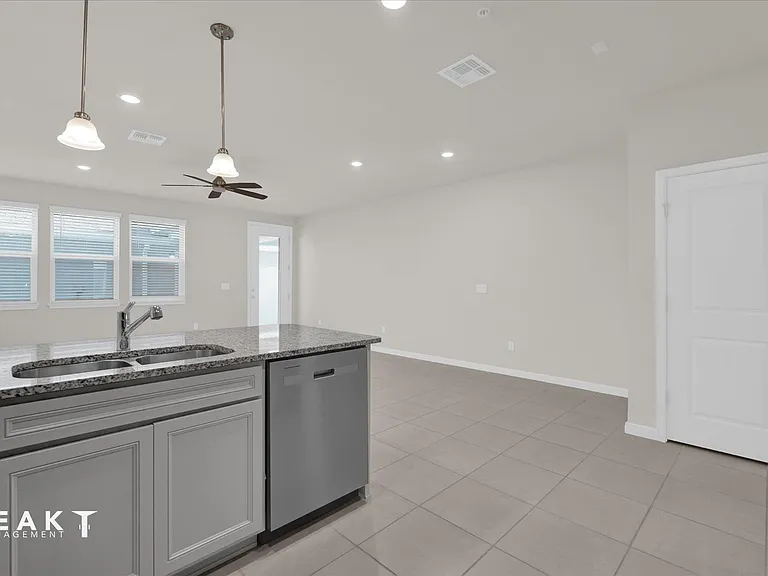 10877 Wooded Acre Aly — Photo 9