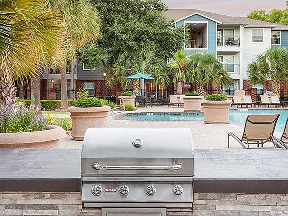 4th image of 8181 Fannin St APT 1633