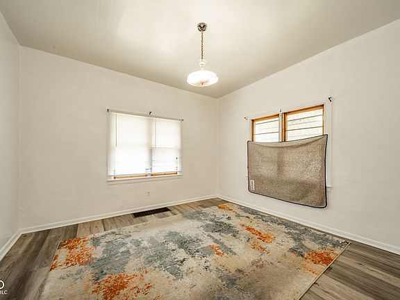 4th image of 1310 W 13th St