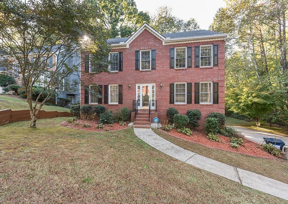 1st image of 5007 Helga Ct NE