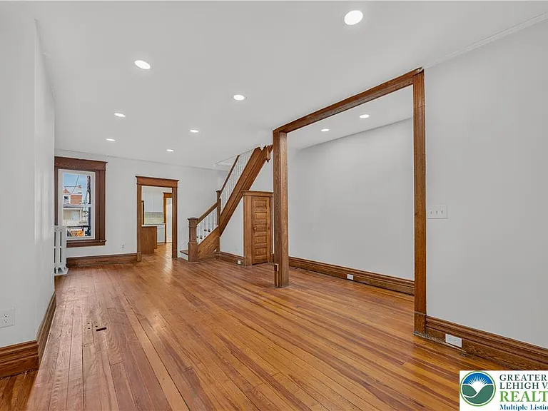 121 S 14th St — Photo 5