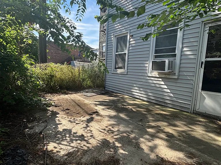 Private Back Patio Area