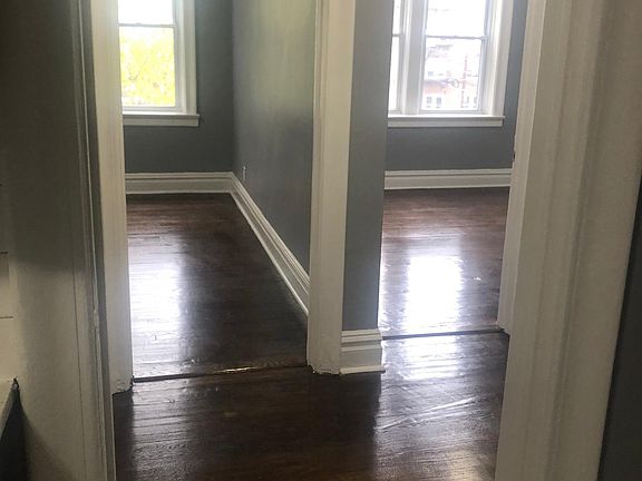 3rd image of 259 Knox Ave APT B4