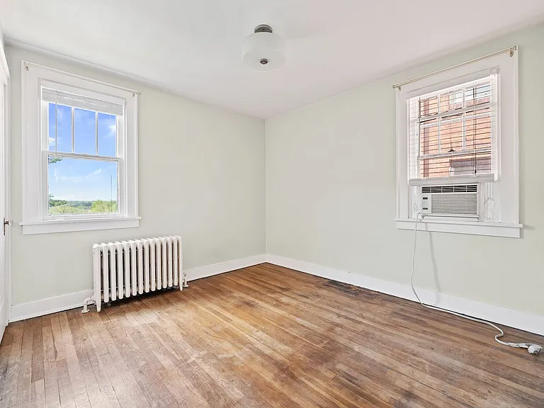 3846 Brownsville Rd — Photo 22