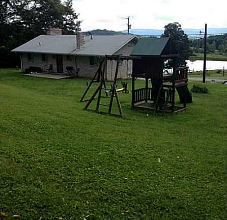 4th image of 72 Atlantic Dr