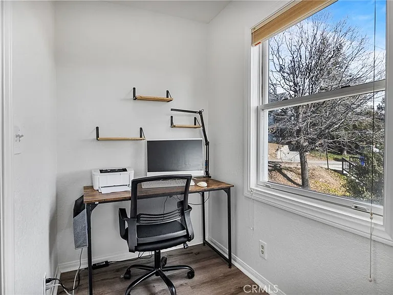 27775 Matterhorn Dr — Photo 18