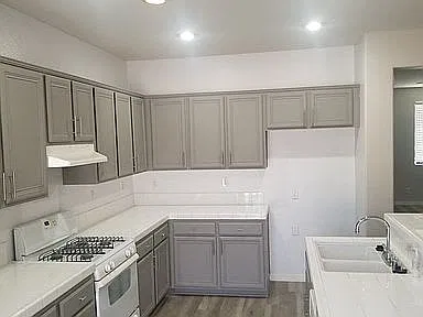 3 bed, $2,500 — Photo 3