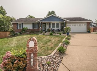 1053 Shallowbrook Dr, Saint Peters, MO 63376