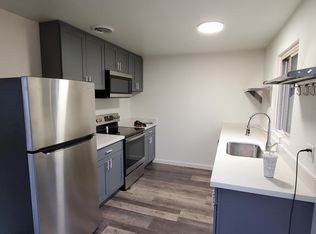 737 N 85th St #1, Seattle, WA 98103