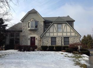 681 Winsholen Ct, Westerville, OH 43081