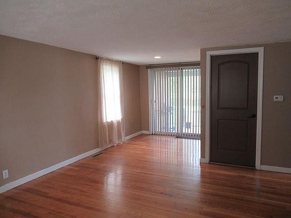 4th image of 1314 Hilborn Ave