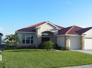 4610 61st Dr E, Bradenton, FL 34203