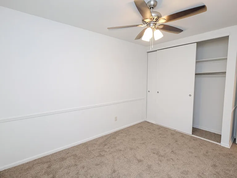 Knollwood Estates — Photo 27