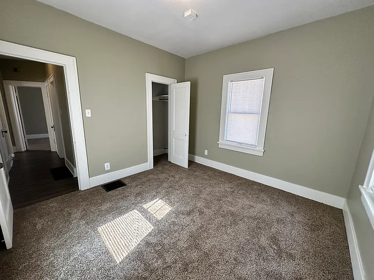 1318 S Hydraulic Ave — Photo 21