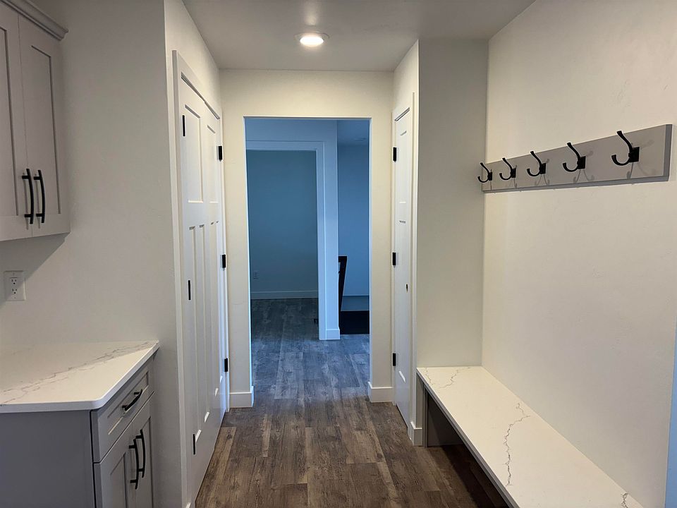 2nd image of 2201 E Resunga Ct