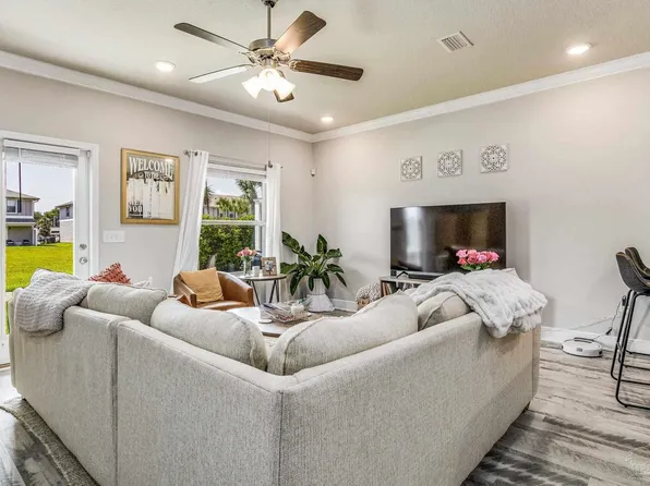 253 S E St, Pensacola, FL 32502