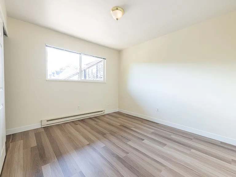 8819 N Edison St — Photo 10