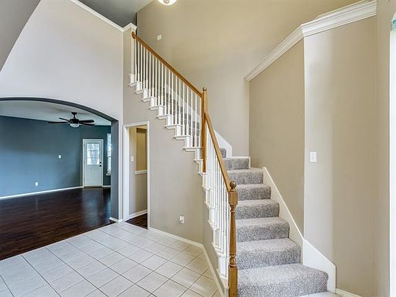 4th image of 2513 Vail Dr