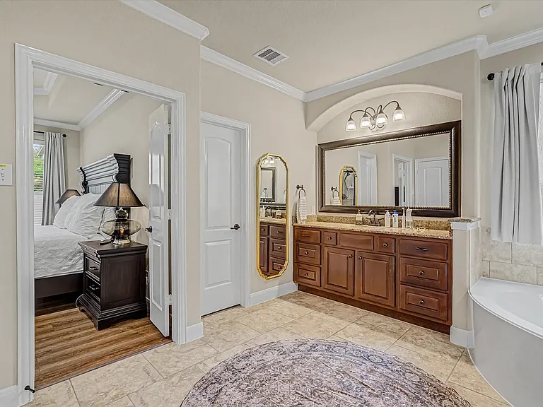 102 N Victoriana Cir — Photo 23