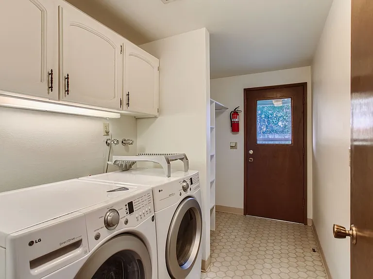 5203 Ogden Ct #B — Photo 19