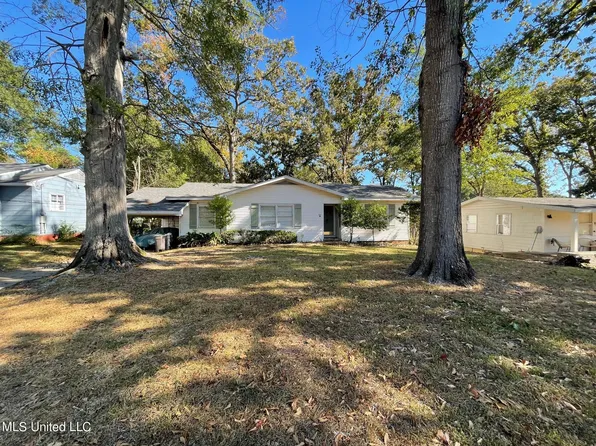 1212 Druid Hill Dr, Jackson, MS 39206