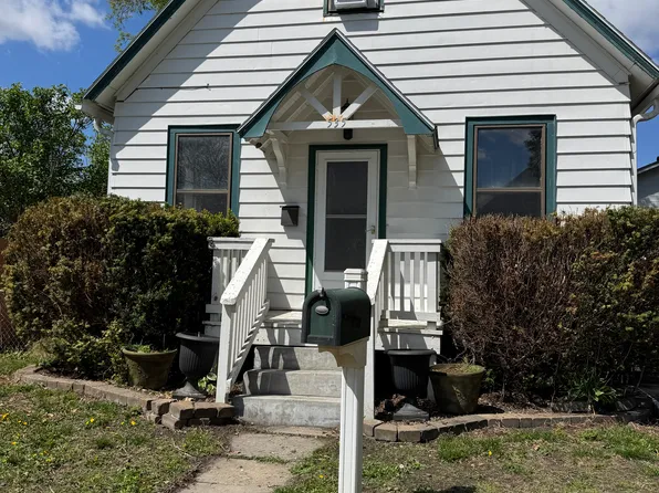 535 N Pebble St, Fremont, NE 68025
