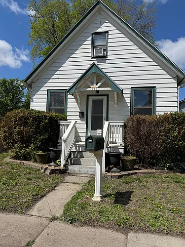 535 N Pebble St Photo 1