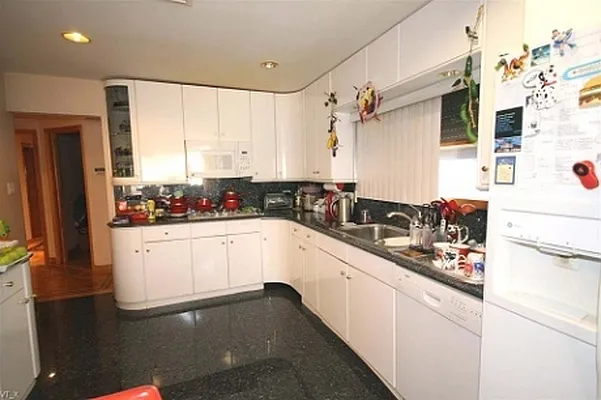 Sold by Bergen Basin Real Estate | media 6