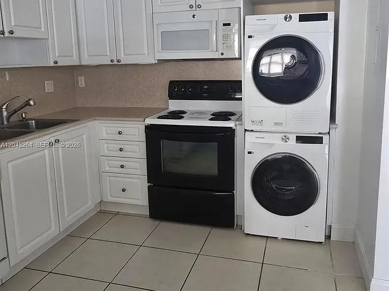 1901 Brickell Ave #B1007 — Photo 8