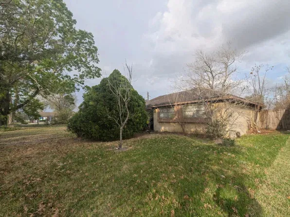 13915 Buffalo Speedway, Houston, TX 77045